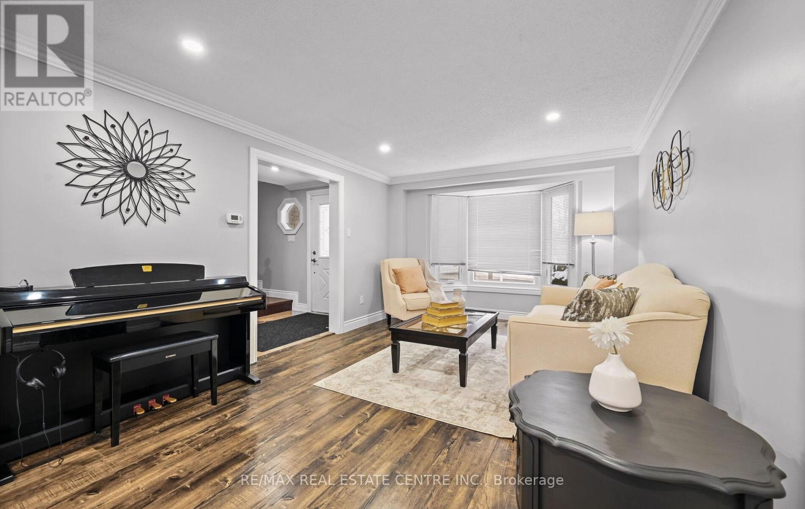 84 Viscount Road, Brantford, Ontario  N3P 1Y7 - Photo 6 - X12771264