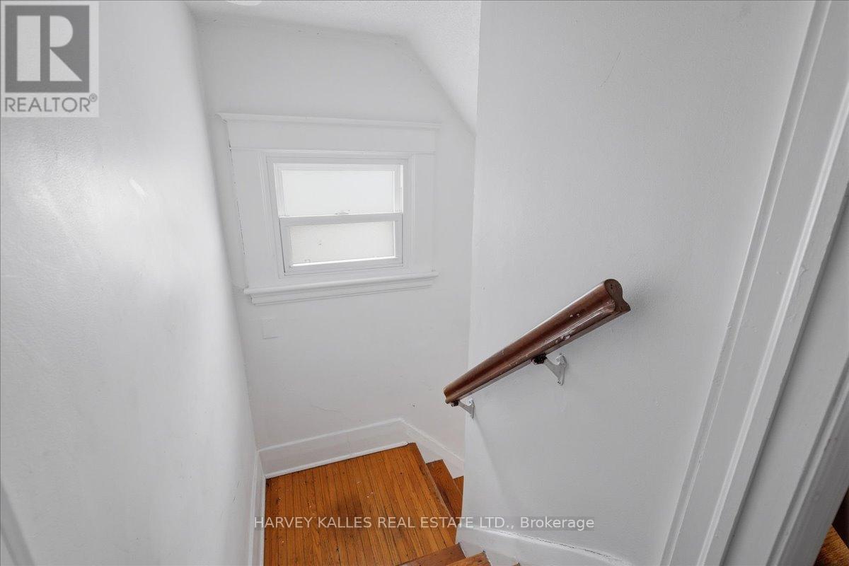 247 Huron Street, London East (East B), Ontario  N6J 2J8 - Photo 21 - X12771284