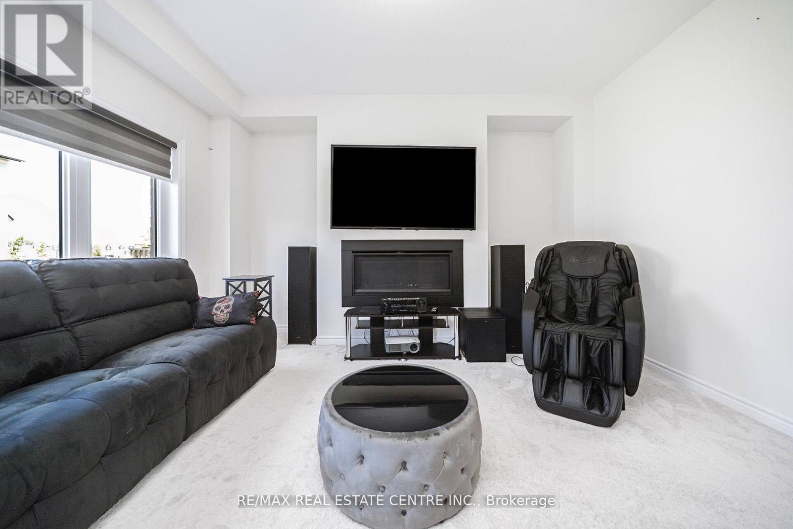 16 Flagg Avenue, Brant, Ontario  N3L 0K2 - Photo 14 - X12771326