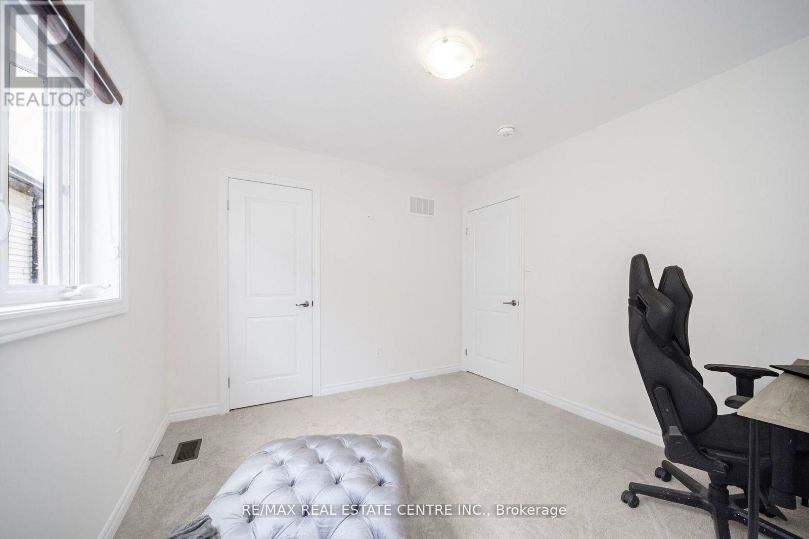 16 Flagg Avenue, Brant, Ontario  N3L 0K2 - Photo 31 - X12771326