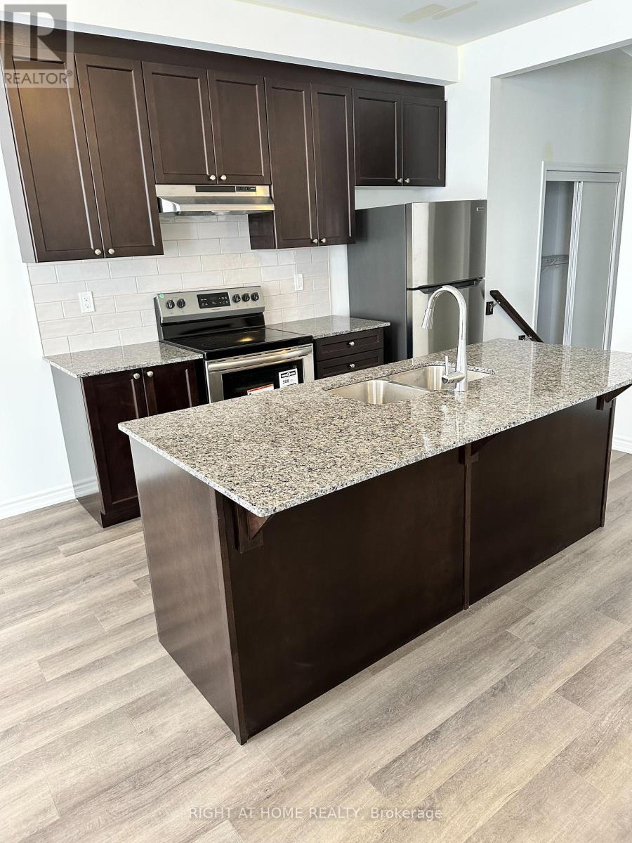 56 Forestwalk Street, Kitchener, Ontario  N2R 0S3 - Photo 5 - X12771396