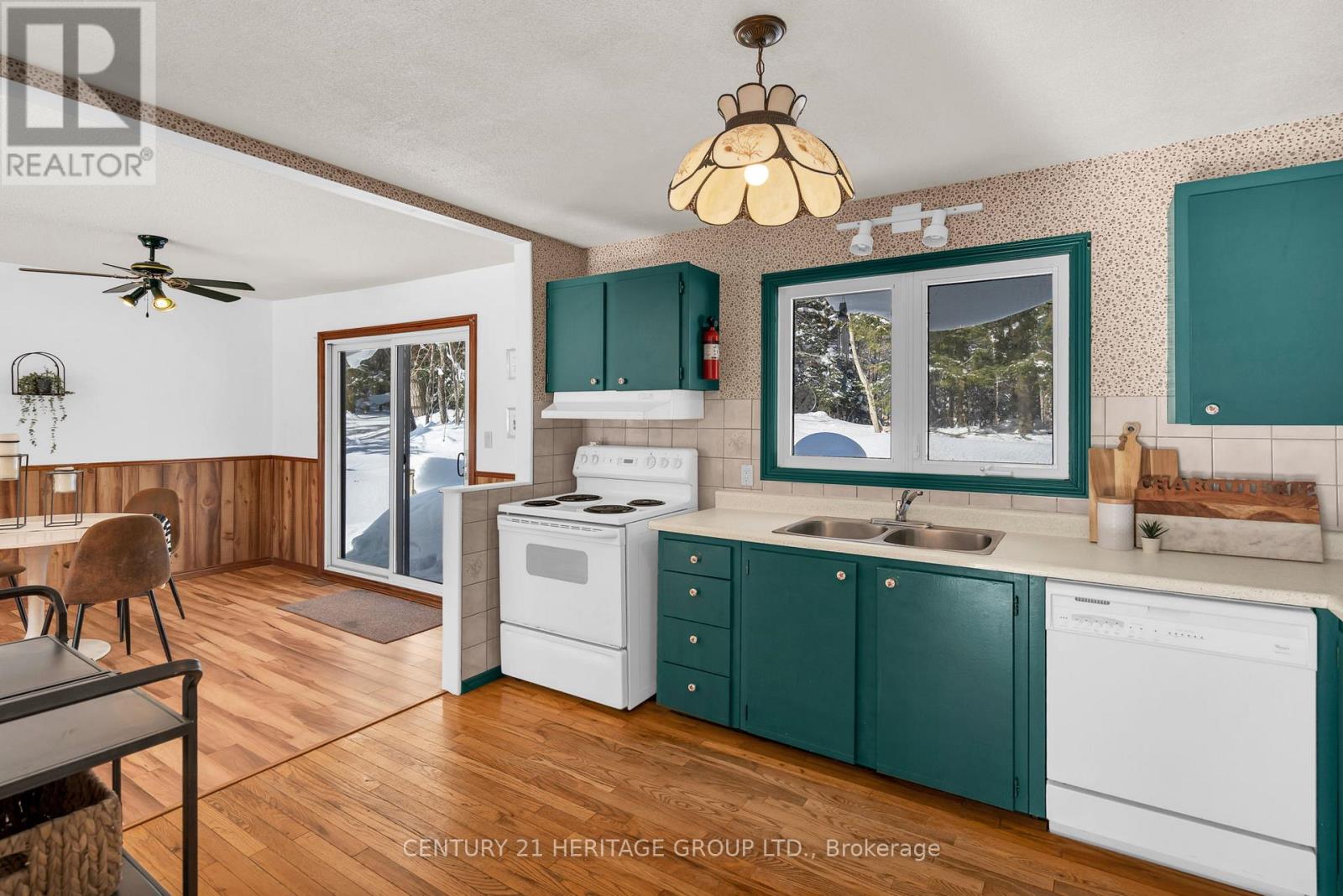 1715 Highway 118 E, Bracebridge, Ontario  P1L 1X1 - Photo 28 - X12771422