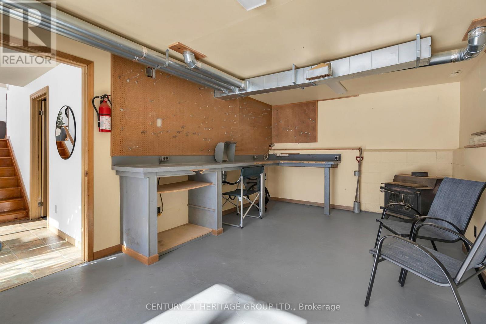 1715 Highway 118 E, Bracebridge, Ontario  P1L 1X1 - Photo 41 - X12771422