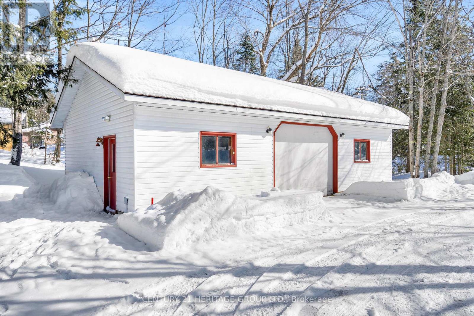 1715 Highway 118 E, Bracebridge, Ontario  P1L 1X1 - Photo 44 - X12771422