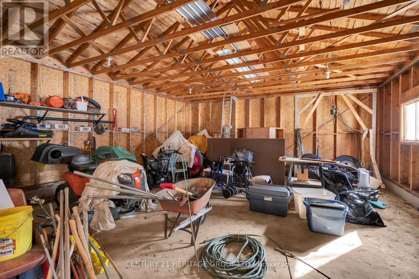 1715 Highway 118 E, Bracebridge, Ontario  P1L 1X1 - Photo 45 - X12771422