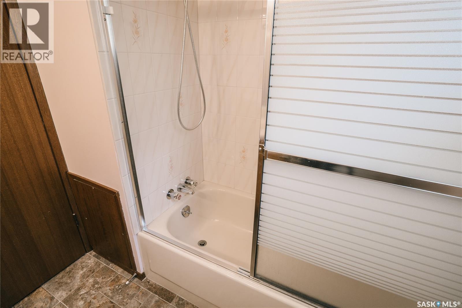 1229 Elevator Road, Saskatoon, Saskatchewan  S7M 3X1 - Photo 14 - SK028195