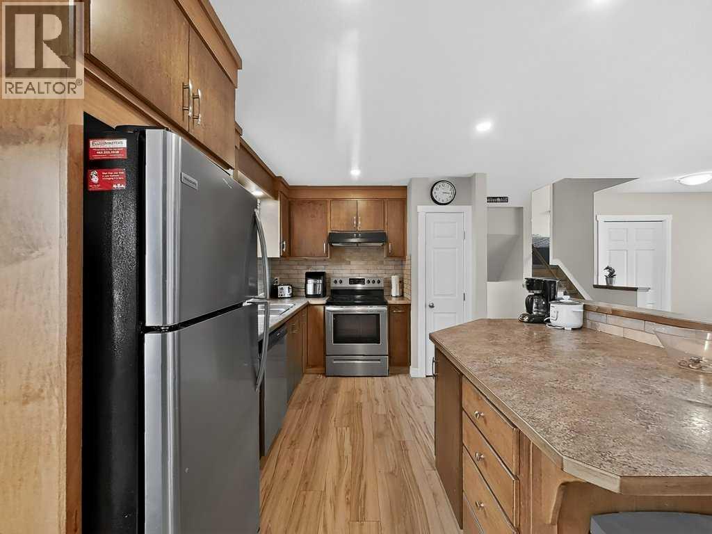 10 Trent Road W, Lethbridge, Alberta  T1K 4N2 - Photo 7 - A2282563