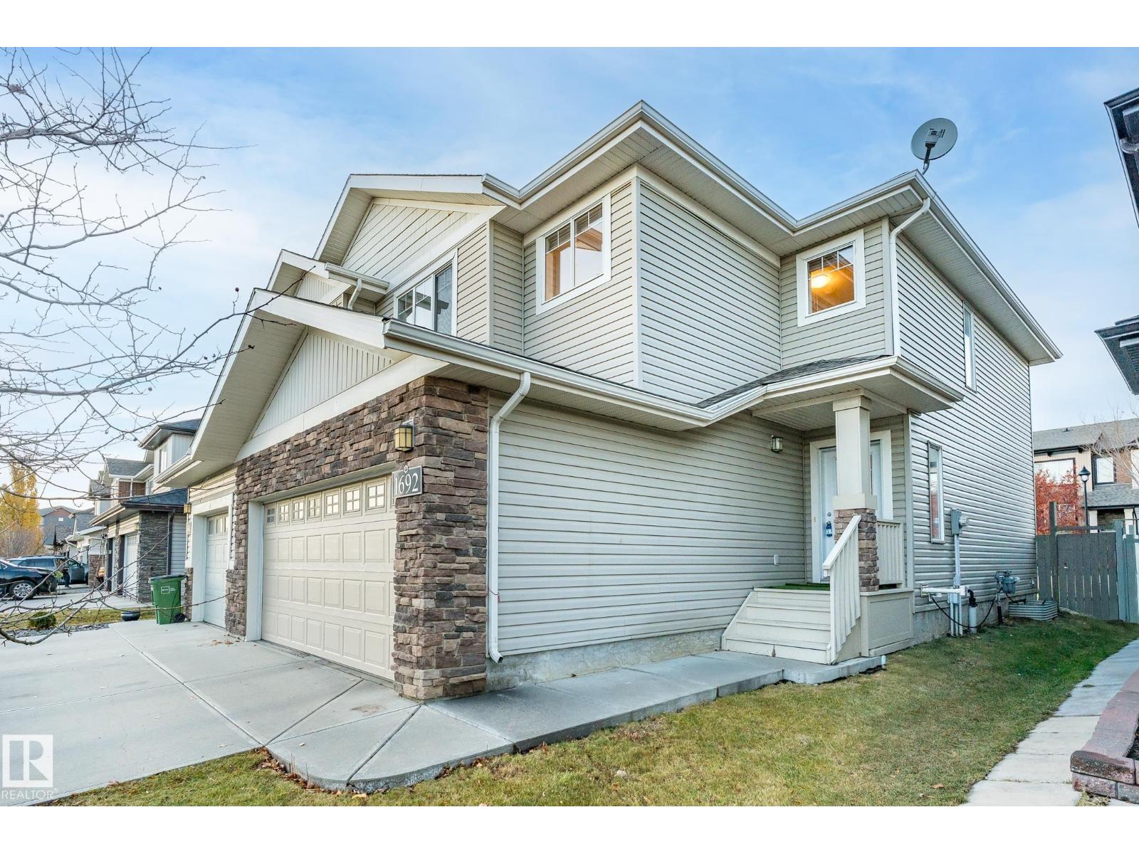 1692 Cunningham Wy Sw, Edmonton, Alberta  T6W 0W5 - Photo 1 - E4472815