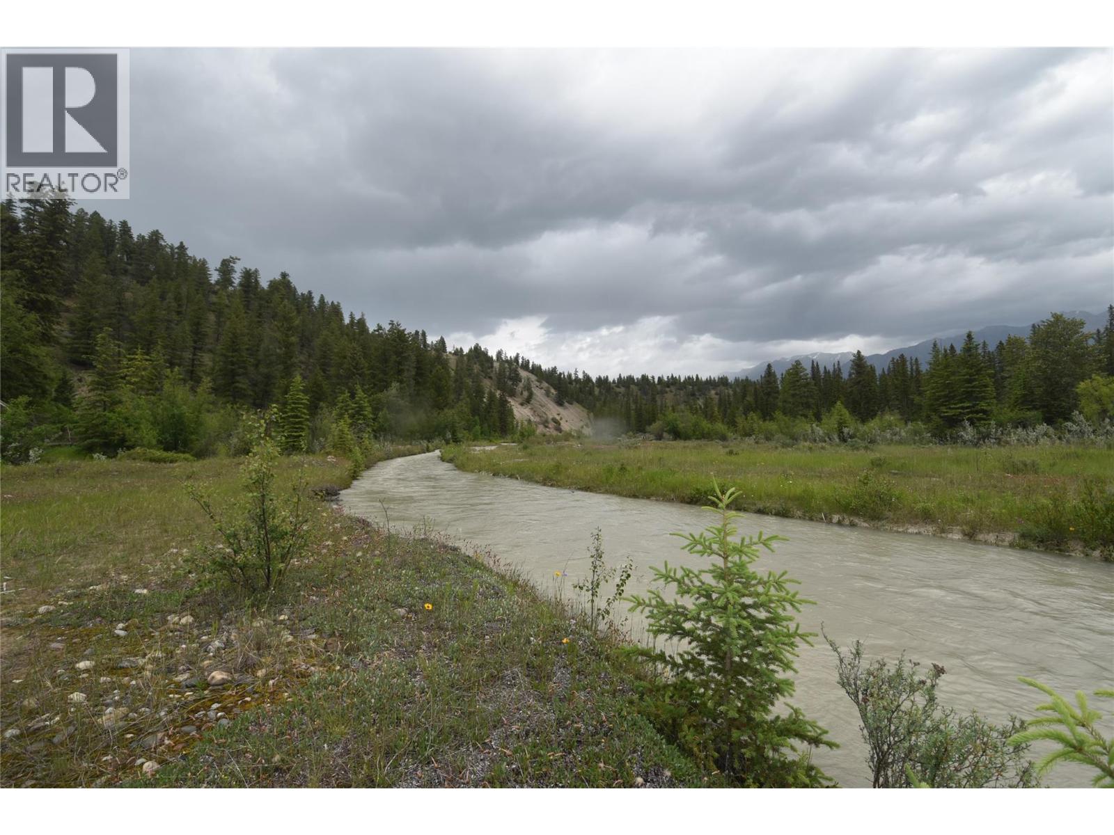 5057 Bradford Road, Skookumchuck, British Columbia  V0B 2E0 - Photo 25 - 10365859