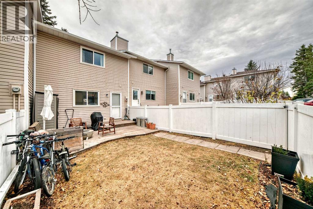 21 Woodfern Road Sw, Calgary, Alberta  T2W 4Y4 - Photo 35 - A2284186