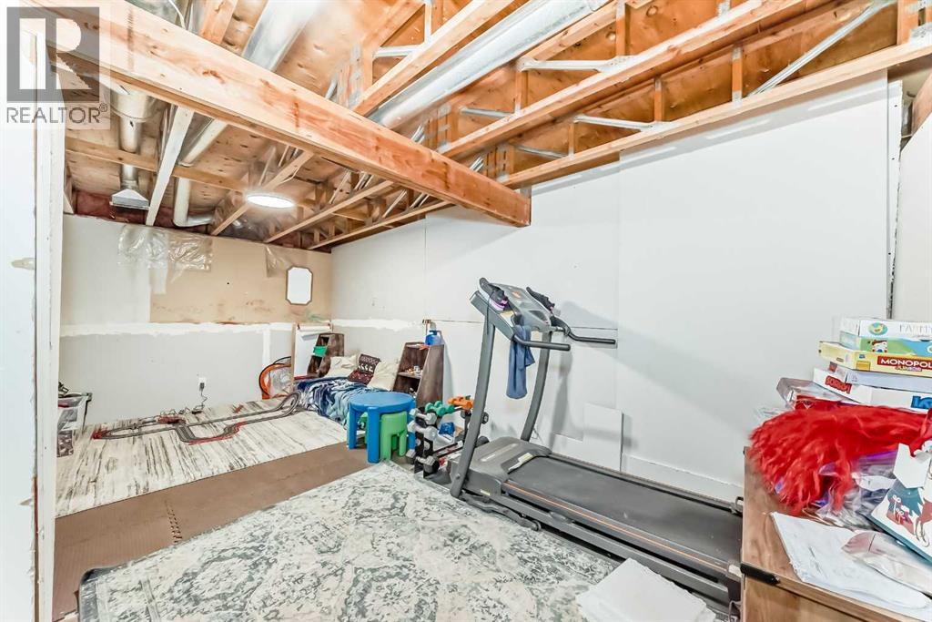 21 Woodfern Road Sw, Calgary, Alberta  T2W 4Y4 - Photo 27 - A2284186