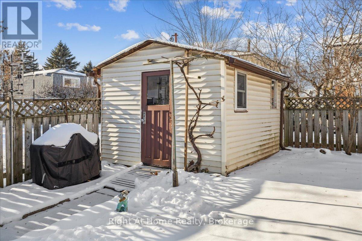 251 Elmwood Road, Oakville, Ontario  L6K 2A9 - Photo 22 - W12771592