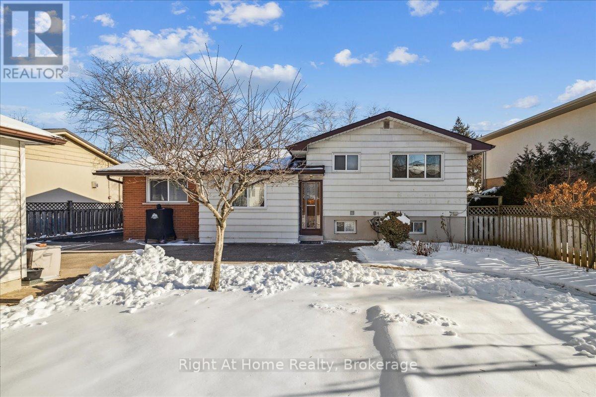 251 Elmwood Road, Oakville, Ontario  L6K 2A9 - Photo 23 - W12771592