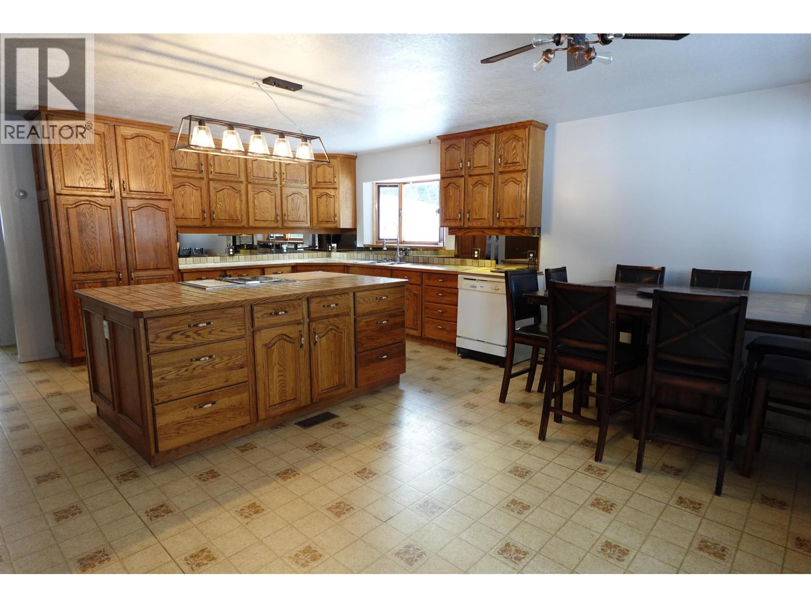 624 Tibbles Road, Quesnel, British Columbia  V2J 3H9 - Photo 5 - R3087792