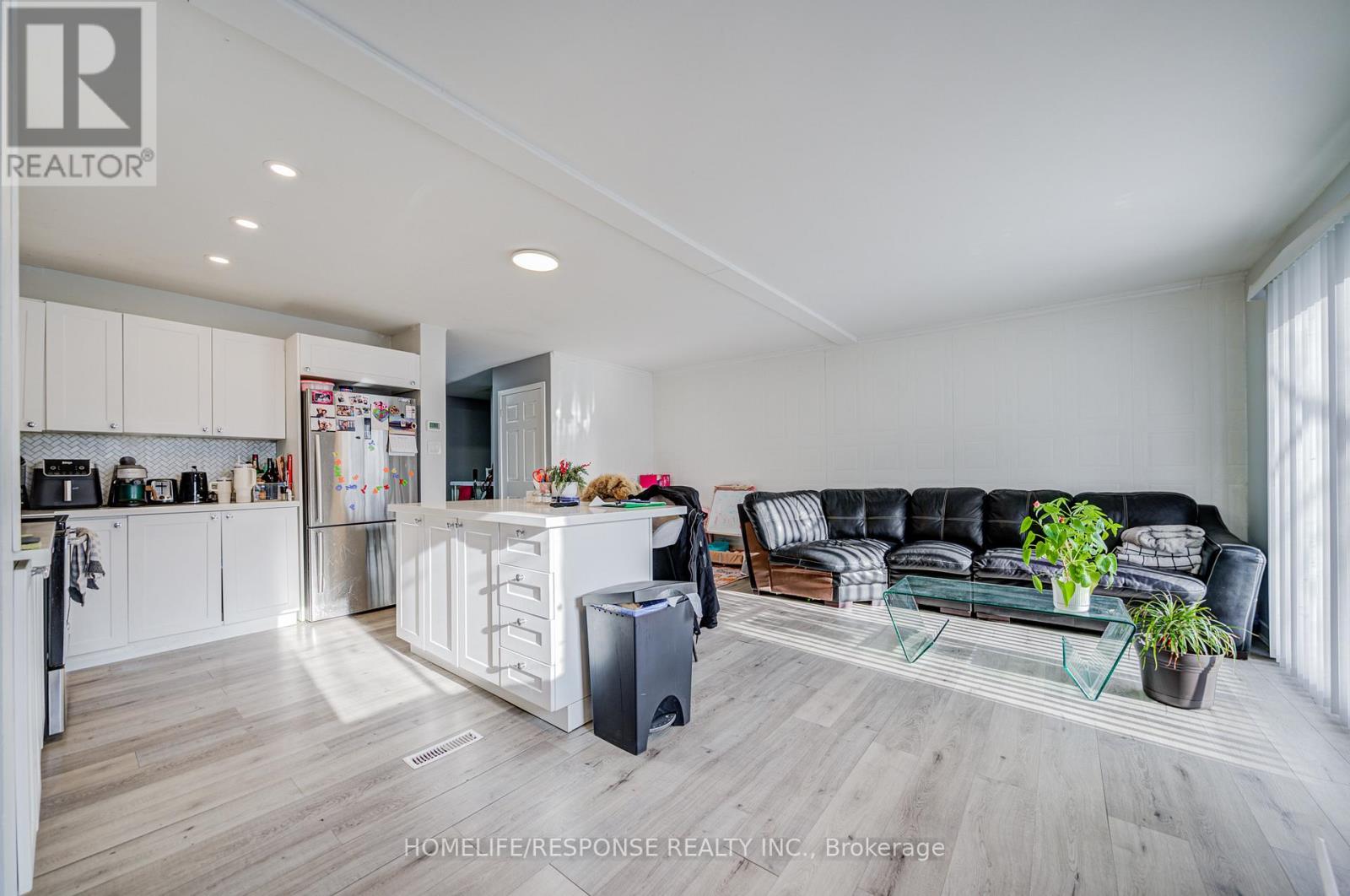 7 - 93 Hansen Road N, Brampton (Madoc), Ontario  L6V 3C8 - Photo 13 - W12740602