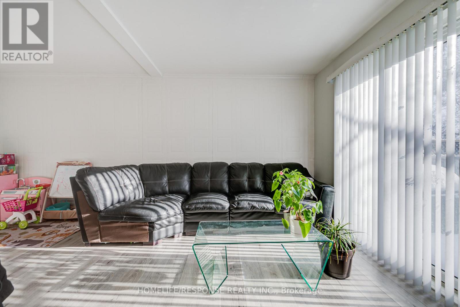 7 - 93 Hansen Road N, Brampton (Madoc), Ontario  L6V 3C8 - Photo 14 - W12740602