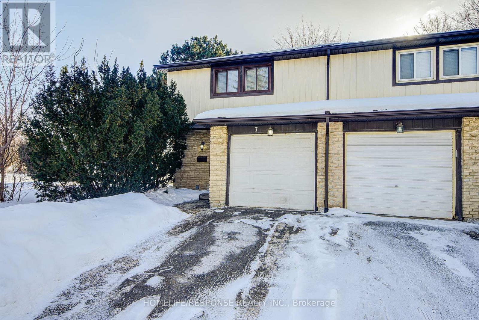 7 - 93 Hansen Road N, Brampton (Madoc), Ontario  L6V 3C8 - Photo 3 - W12740602