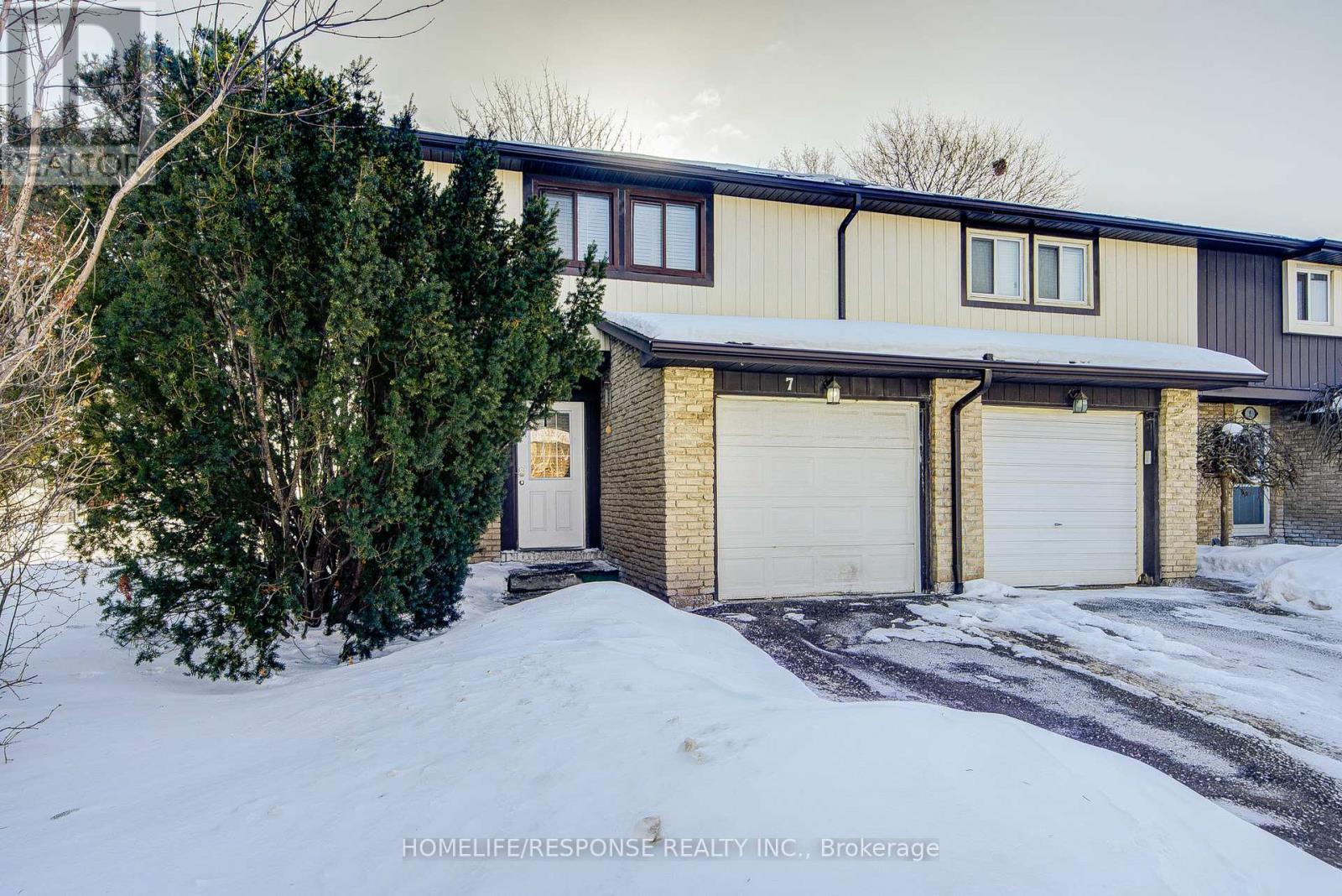 7 - 93 Hansen Road N, Brampton (Madoc), Ontario  L6V 3C8 - Photo 4 - W12740602