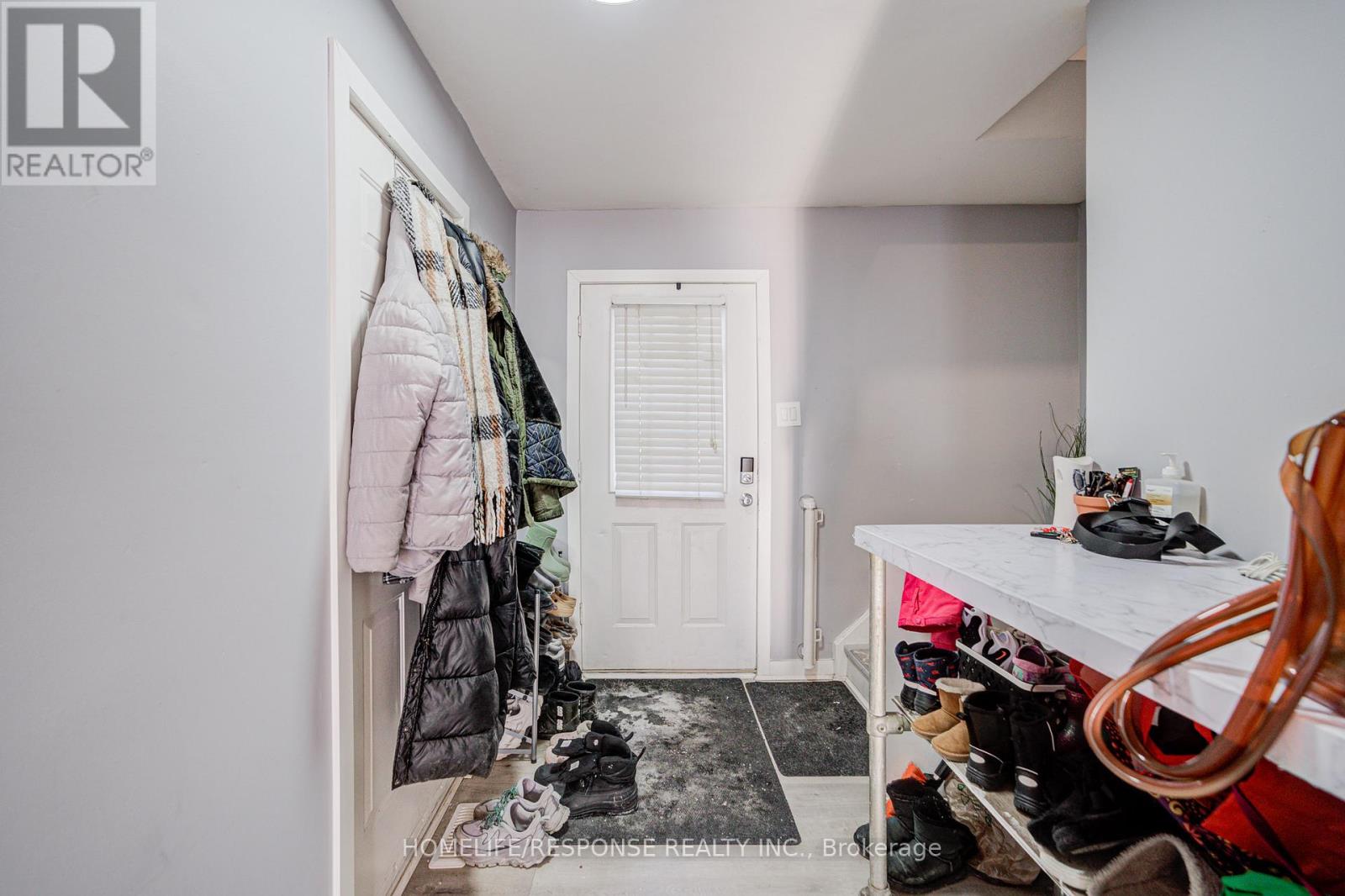 7 - 93 Hansen Road N, Brampton (Madoc), Ontario  L6V 3C8 - Photo 6 - W12740602