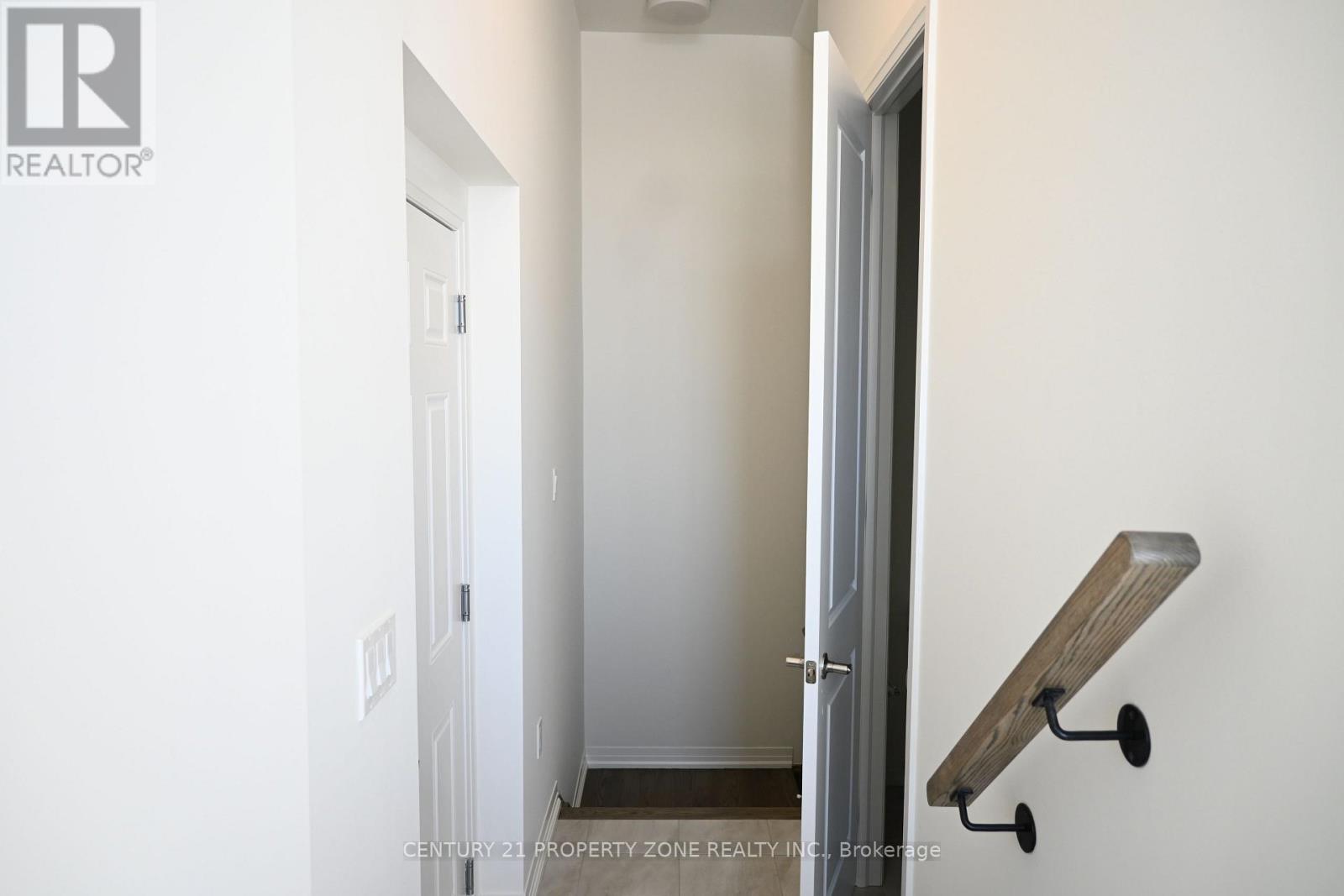 Upper - 2 Timber Fall Drive, Brampton, Ontario  L7A 5L9 - Photo 32 - W12745454