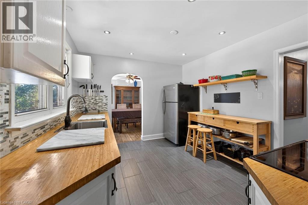 983 Parkhill Avenue, Burlington, Ontario  L7T 1T7 - Photo 17 - 40803680