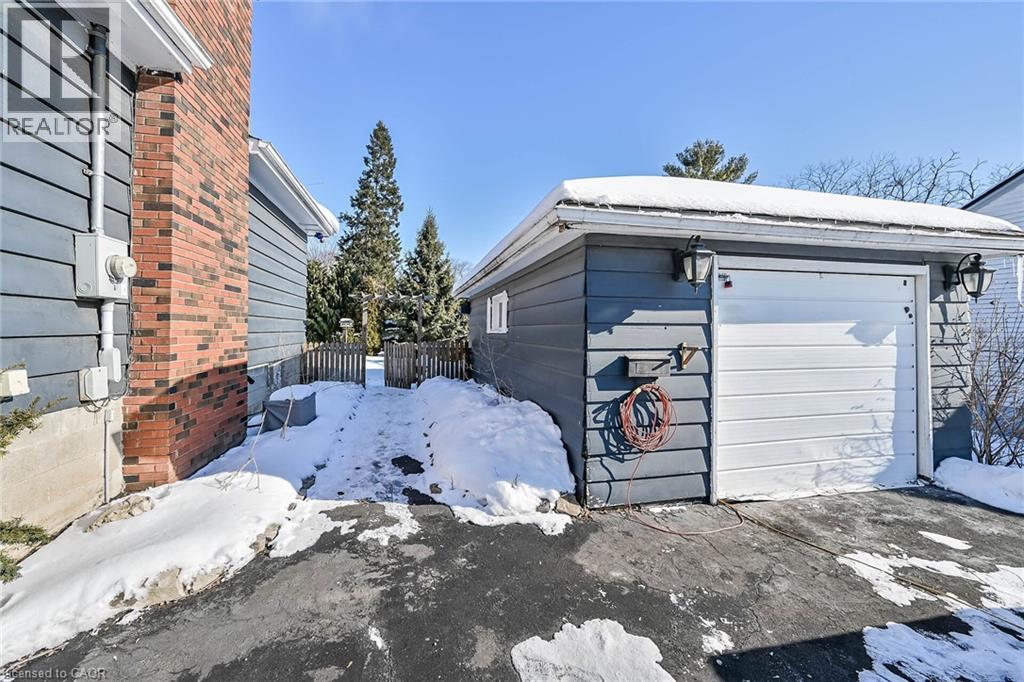 983 Parkhill Avenue, Burlington, Ontario  L7T 1T7 - Photo 39 - 40803680