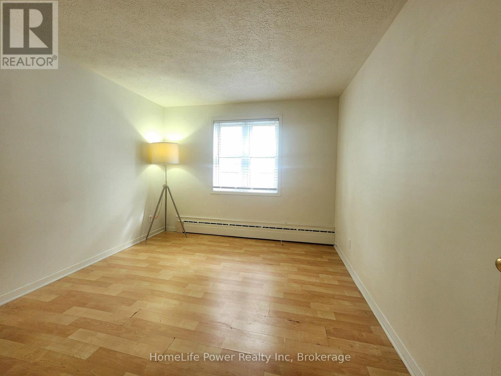 2 - 250 King Street E, Kitchener, Ontario  N2G 2L1 - Photo 6 - X12771552