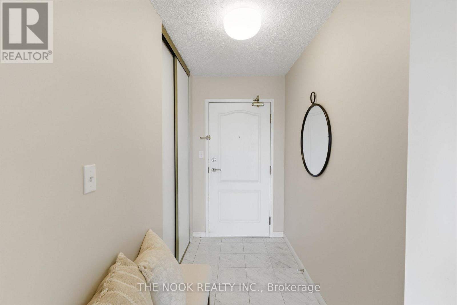 608 - 712 Rossland Road E, Whitby, Ontario  L1N 9E8 - Photo 2 - E12771506