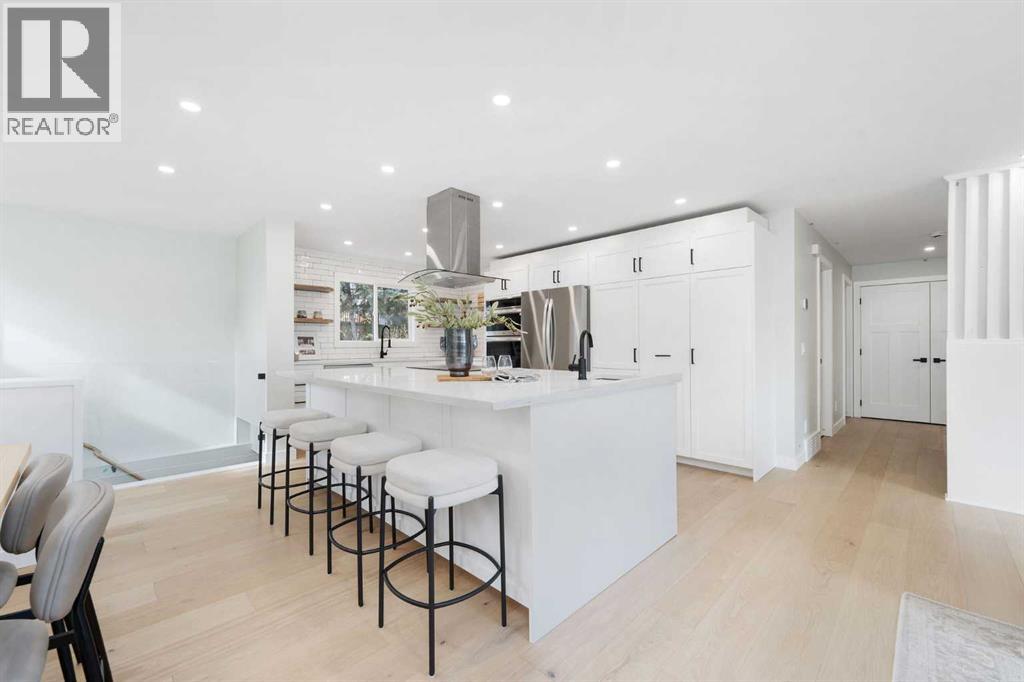 328 Cantrell Place Sw, Calgary, Alberta  T2W 2A3 - Photo 9 - A2279411