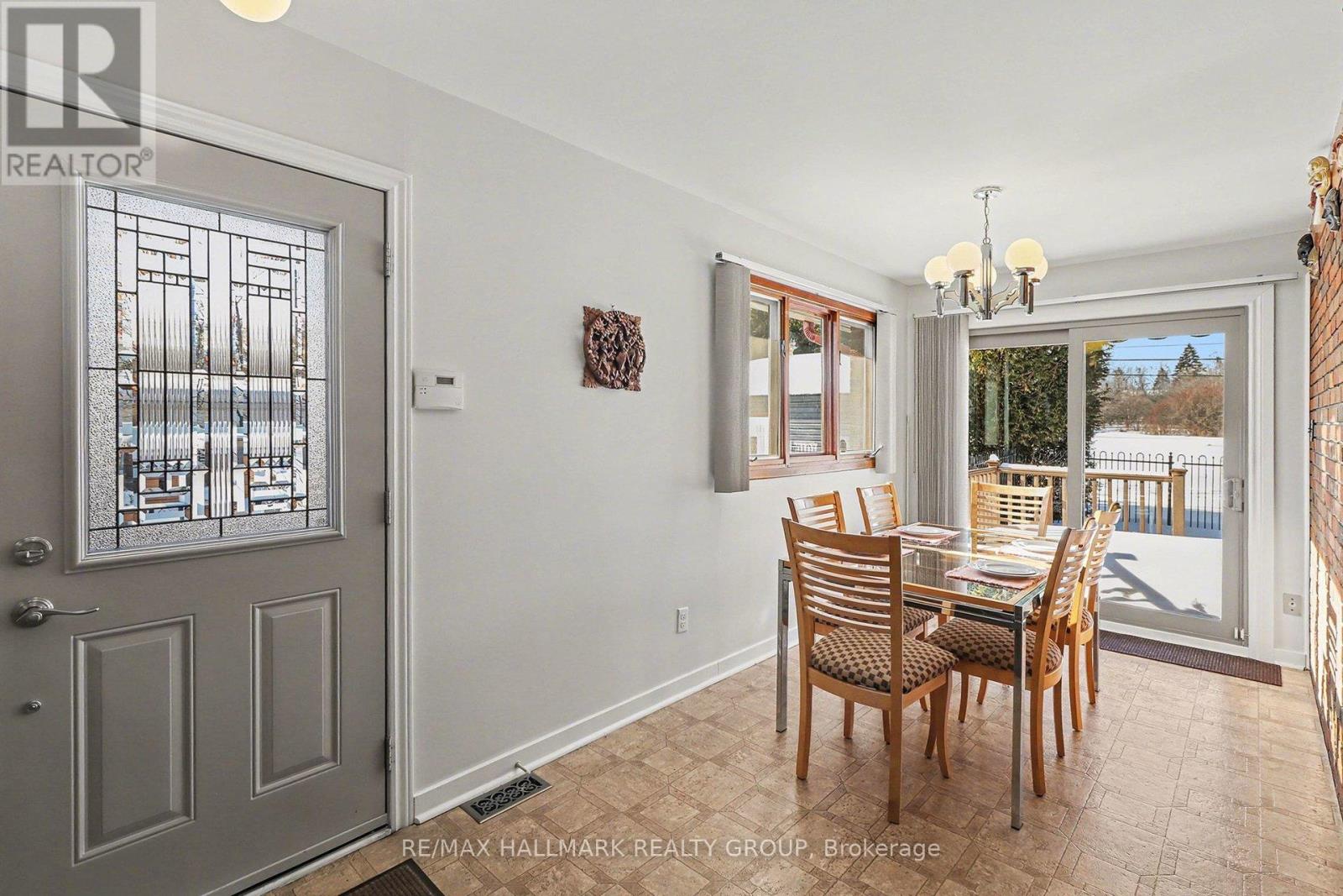 2004 Dorval Avenue, Ottawa, Ontario  K1G 2N8 - Photo 11 - X12771494