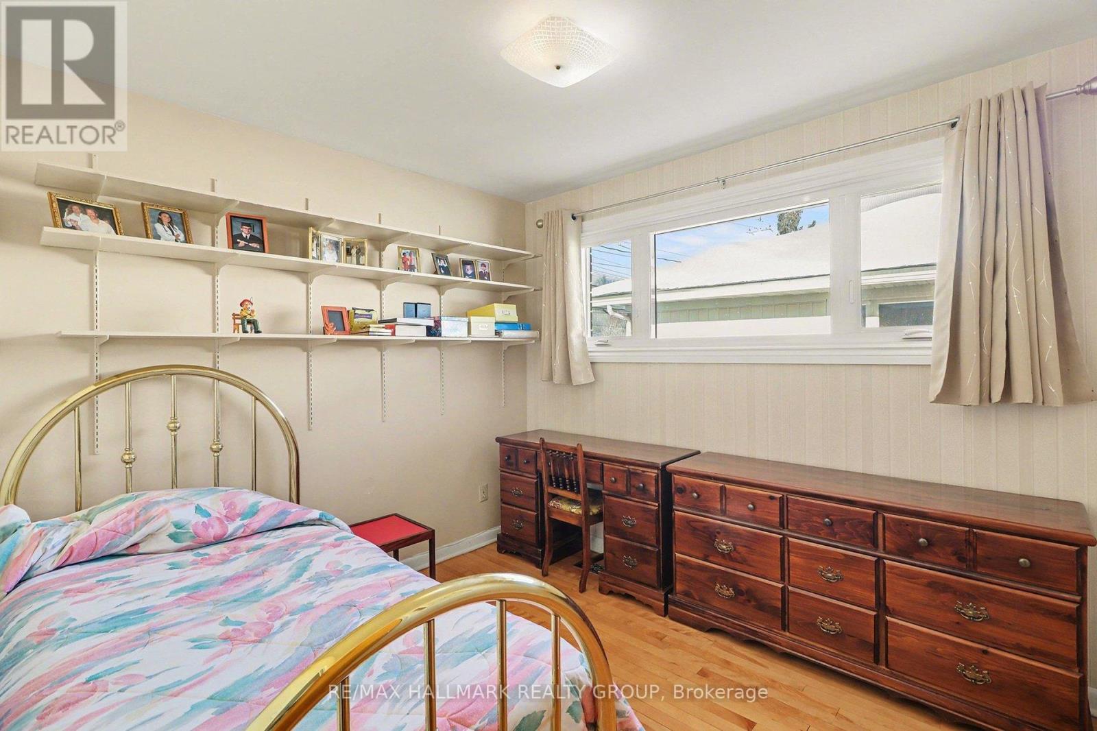 2004 Dorval Avenue, Ottawa, Ontario  K1G 2N8 - Photo 15 - X12771494