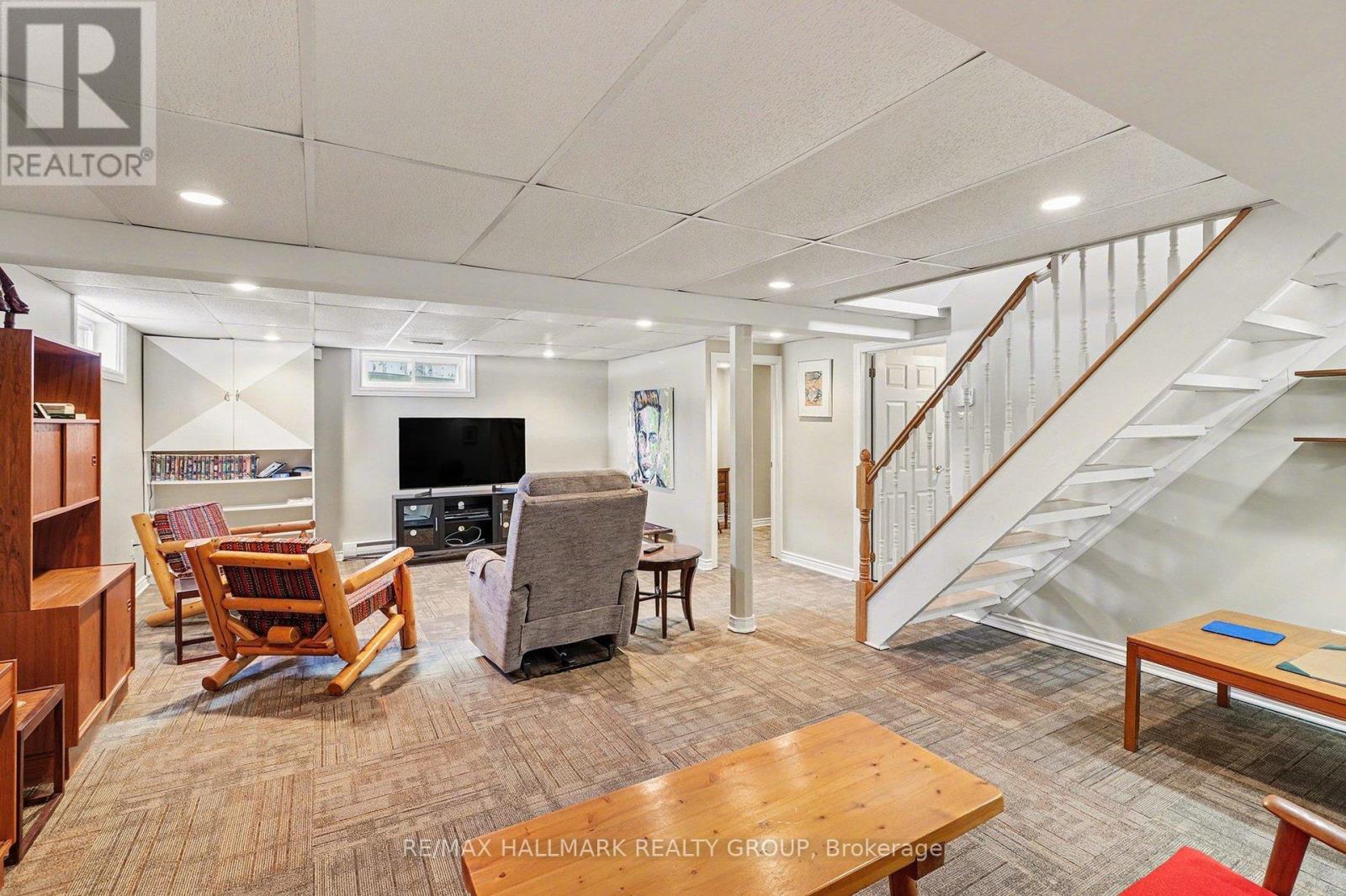 2004 Dorval Avenue, Ottawa, Ontario  K1G 2N8 - Photo 17 - X12771494