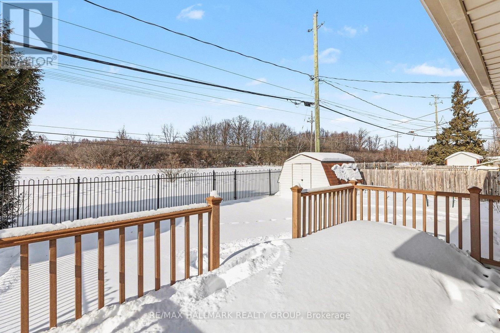 2004 Dorval Avenue, Ottawa, Ontario  K1G 2N8 - Photo 23 - X12771494