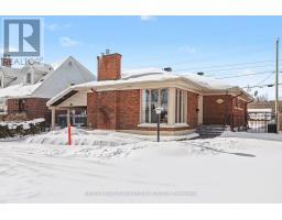 2004 DORVAL AVENUE, Ottawa, Ontario