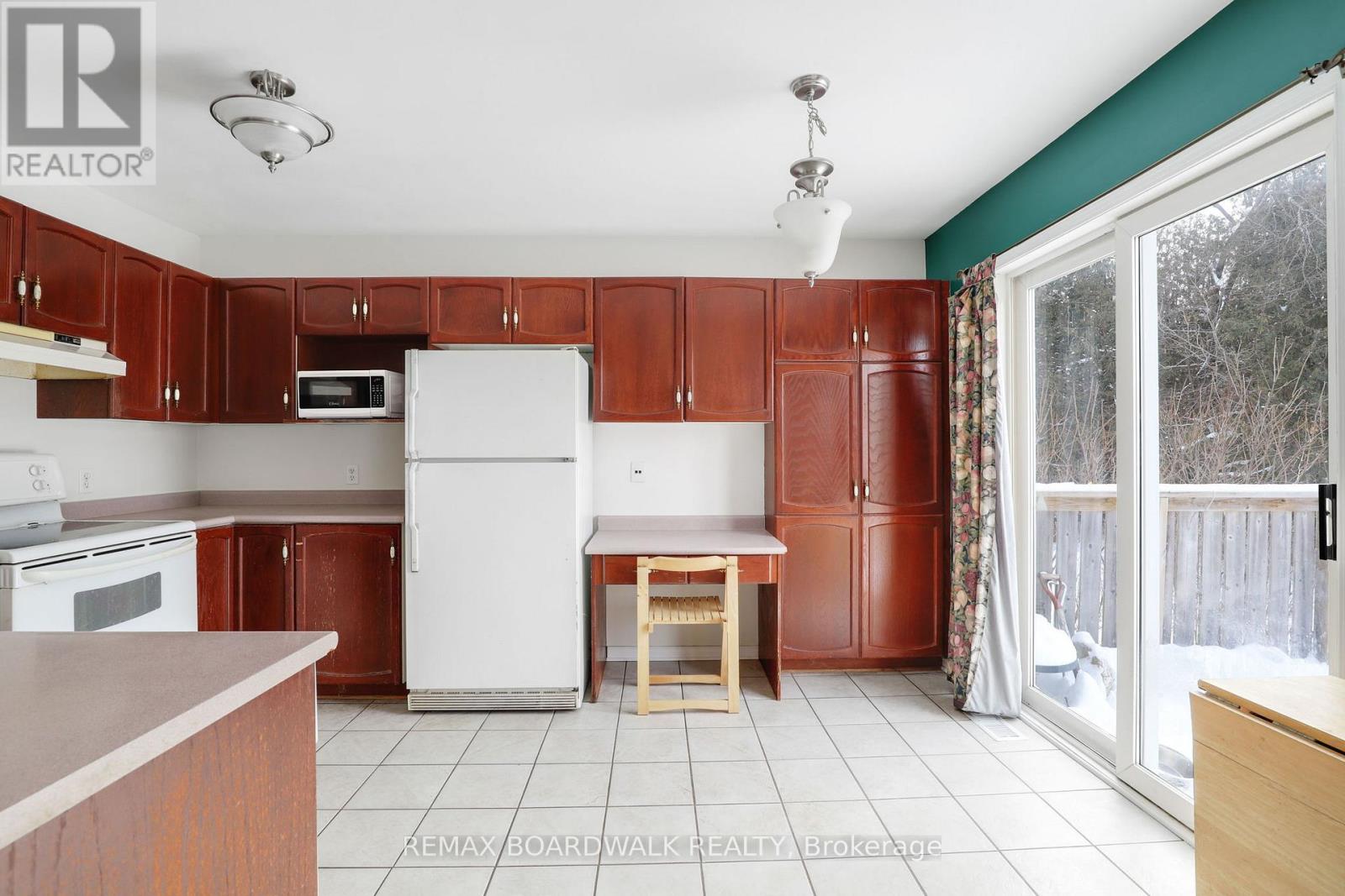 91 Whalings Circle Sw, Ottawa, Ontario  K2S 1S4 - Photo 11 - X12771500