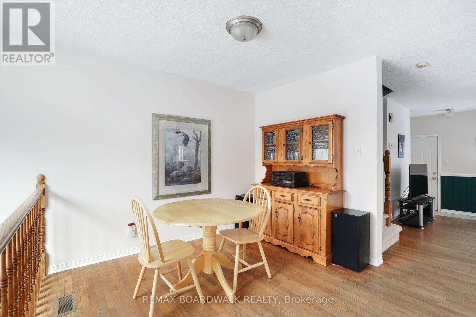 91 Whalings Circle Sw, Ottawa, Ontario  K2S 1S4 - Photo 9 - X12771500