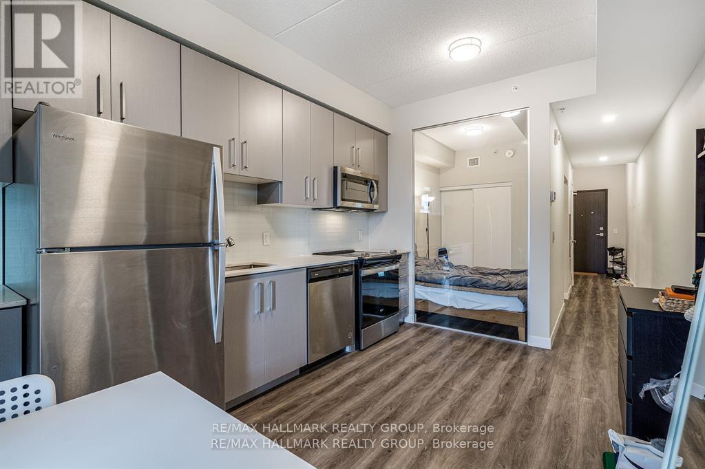 1006 - 15 Queen Street S, Hamilton (Central), Ontario  L8P 0C6 - Photo 3 - X12771540