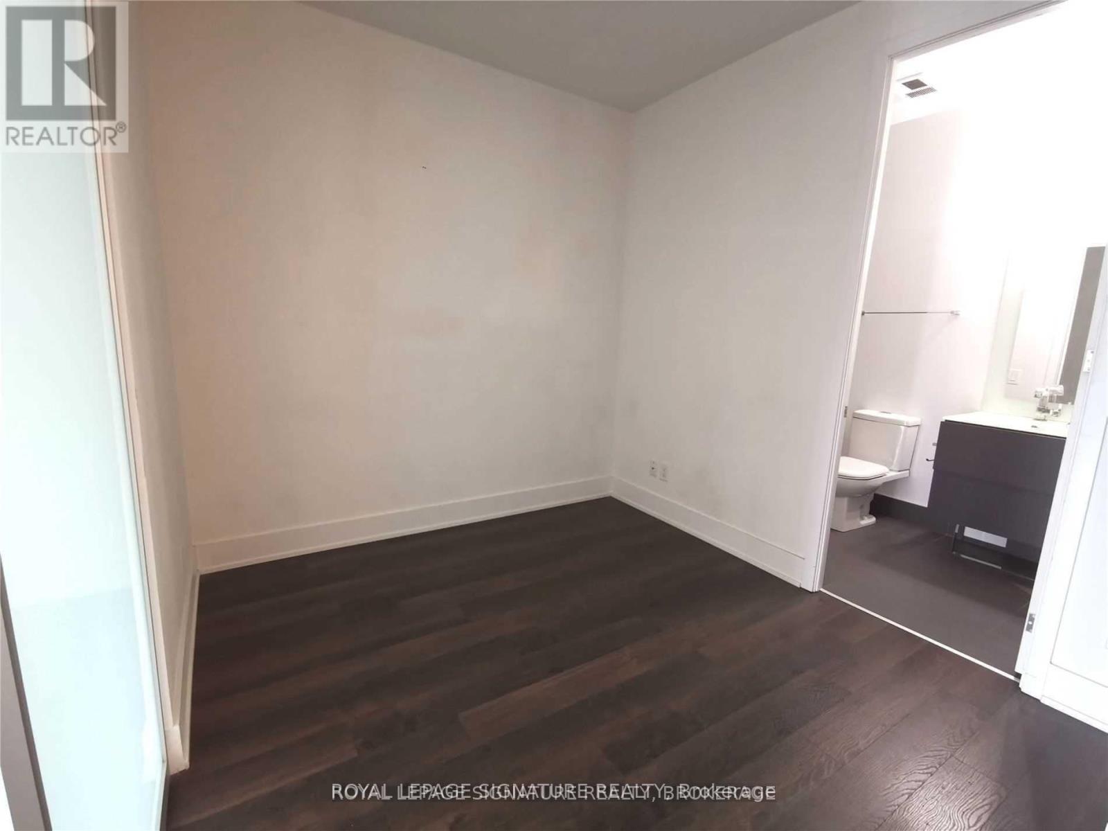 422 - 111 St Clair Avenue W, Toronto (Yonge-St. Clair), Ontario  M4V 1N5 - Photo 13 - C12771442
