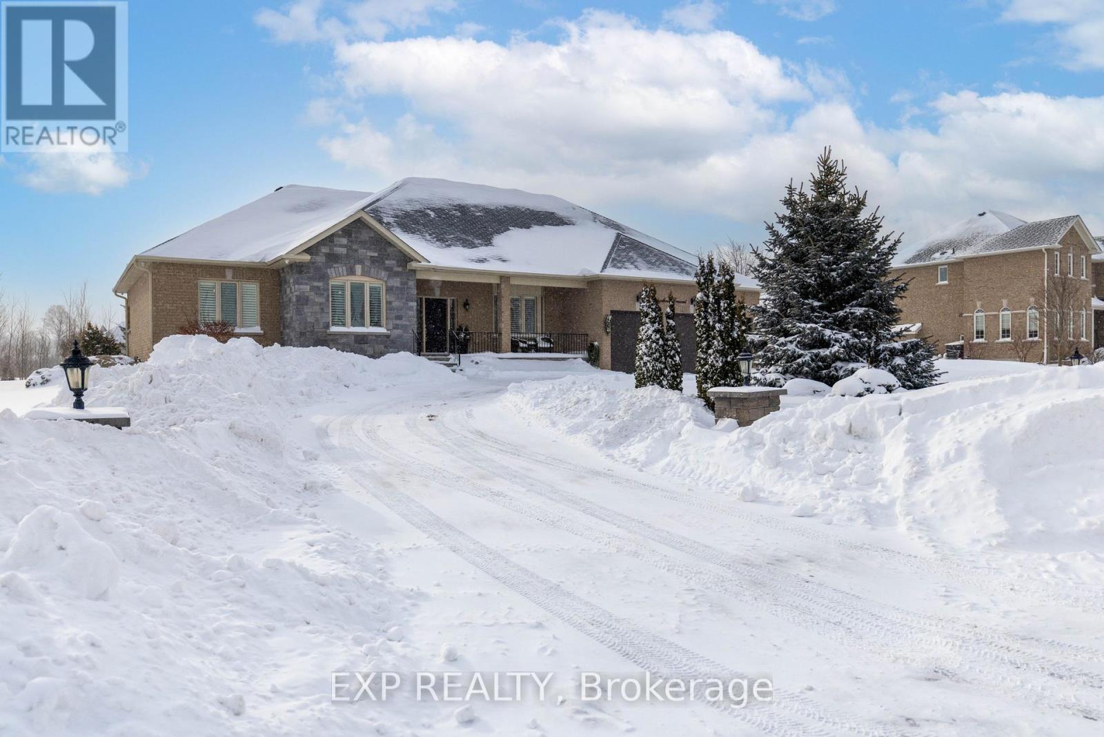 66 Stonesthrow Crescent, Uxbridge, Ontario  L0C 1A0 - Photo 2 - N12738028