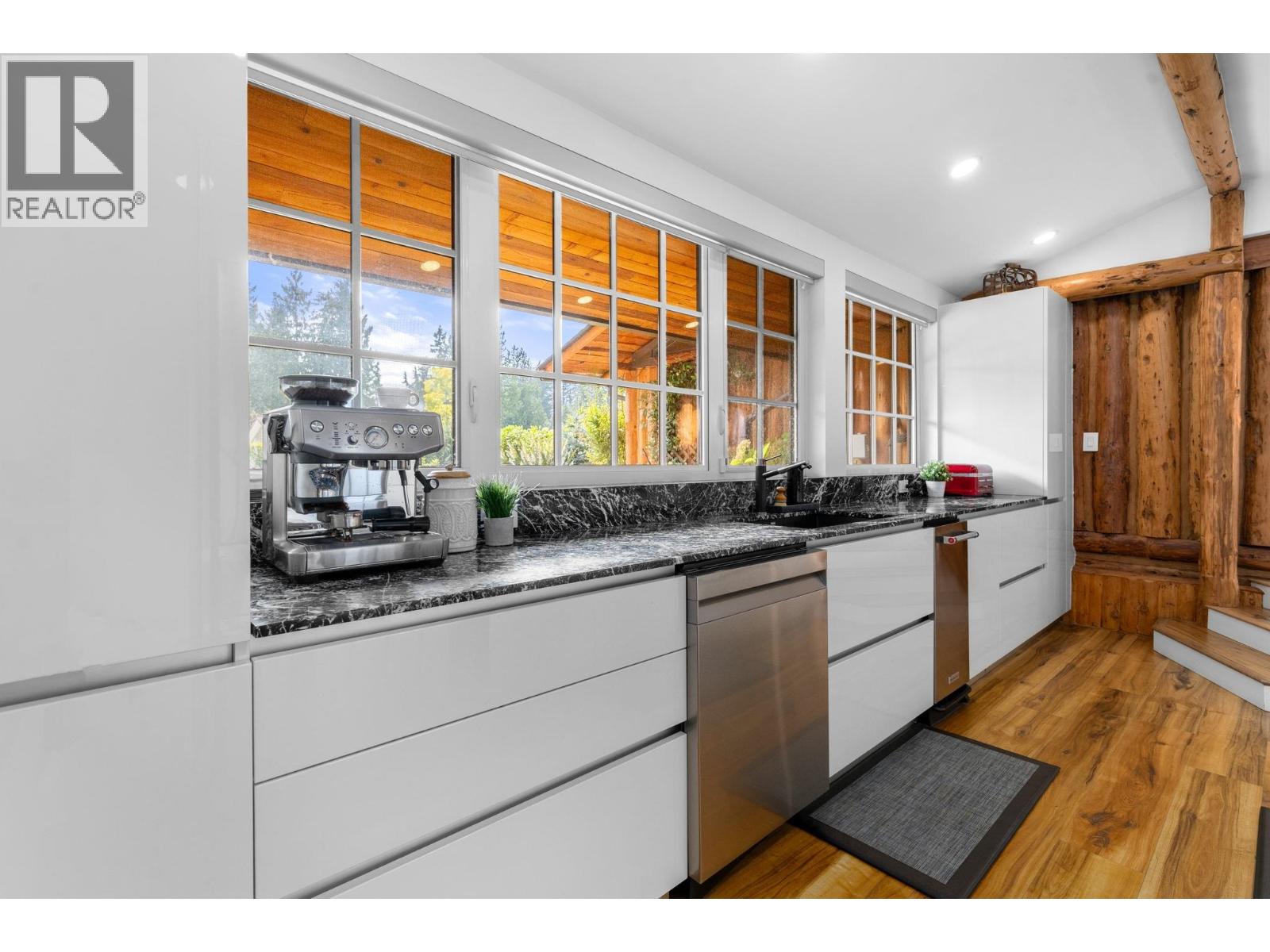 2540 Boswell Avenue, North Vancouver, British Columbia  V7H 1L7 - Photo 12 - R3087787