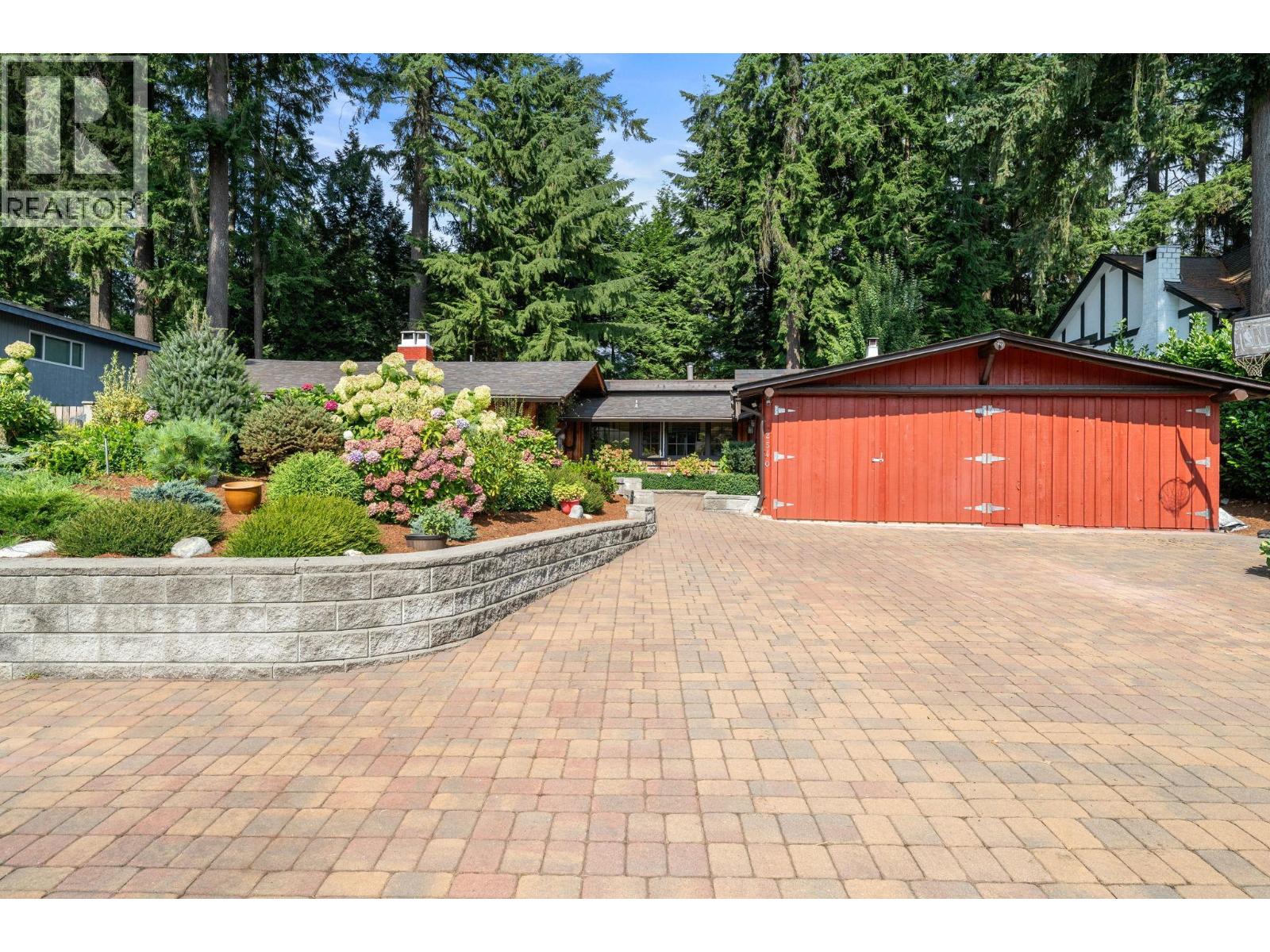 2540 Boswell Avenue, North Vancouver, British Columbia  V7H 1L7 - Photo 37 - R3087787