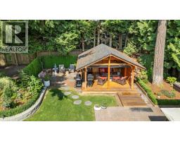 2540 BOSWELL AVENUE, North Vancouver, British Columbia