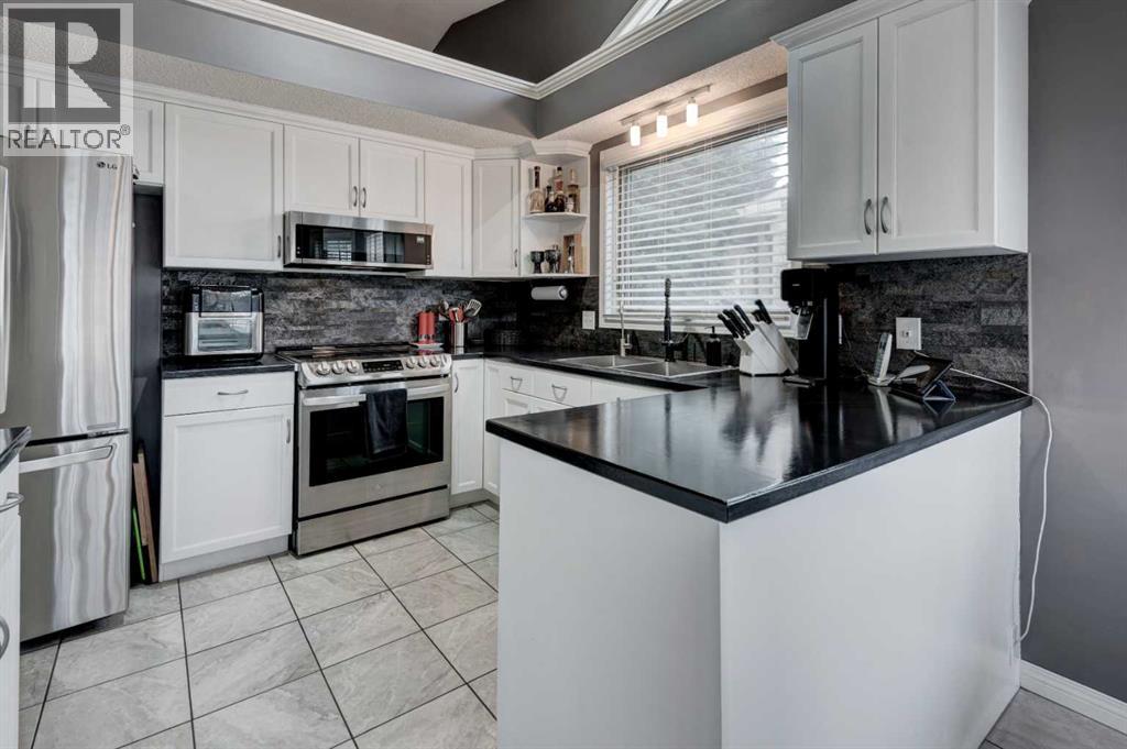 66 Douglas Woods Park Se, Calgary, Alberta  T2Z 2K6 - Photo 5 - A2283603