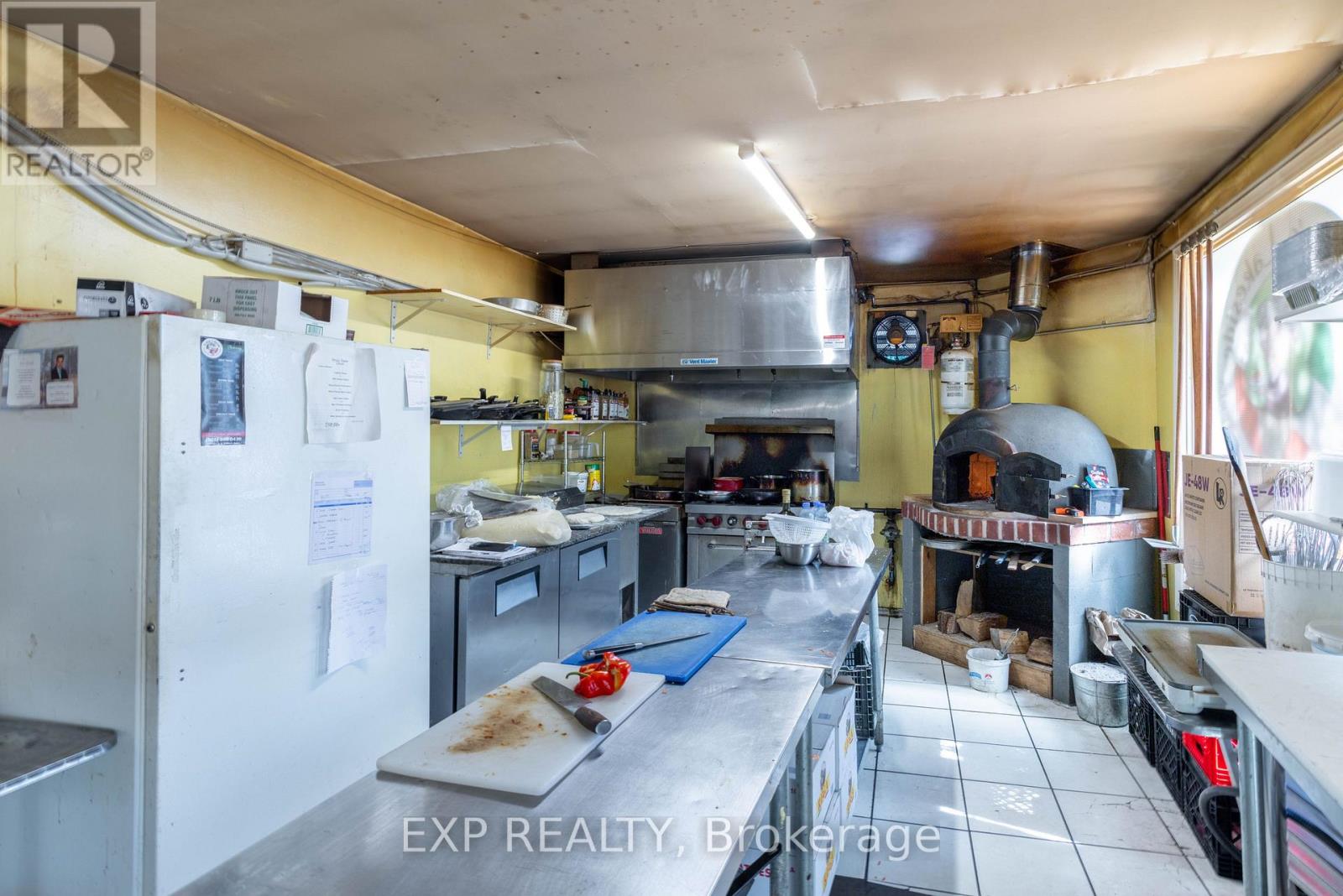 104 & 105 - 928 Lake Drive E, Georgina (Sutton & Jackson's Point), Ontario  L0E 1L0 - Photo 20 - N12473107