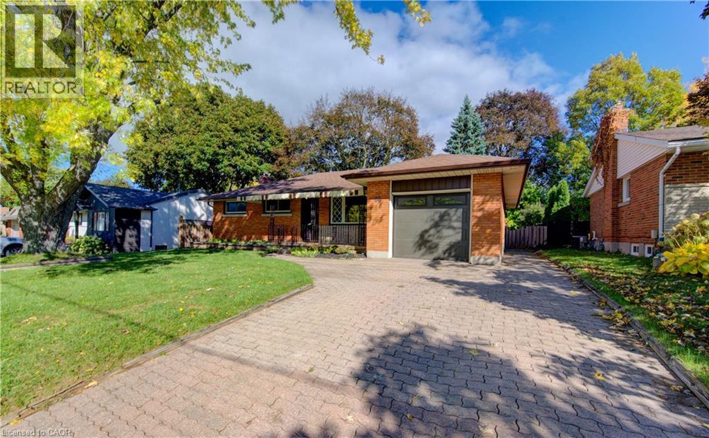 88 Ellis Crescent S, Waterloo, Ontario  N2J 2B8 - Photo 4 - 40781001