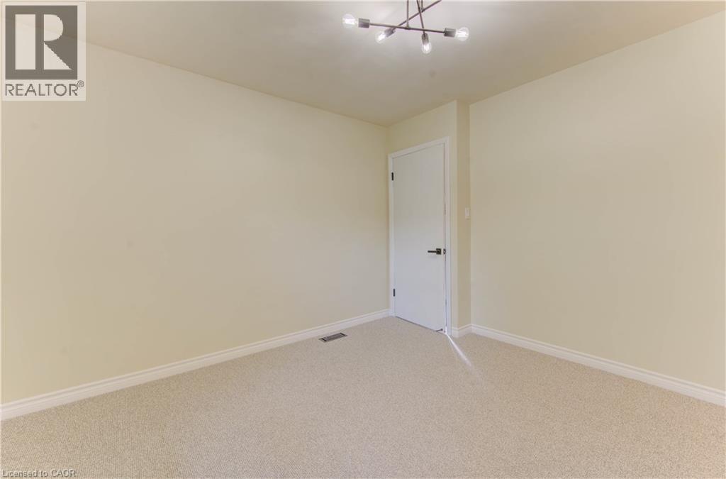 88 Ellis Crescent S, Waterloo, Ontario  N2J 2B8 - Photo 27 - 40781001