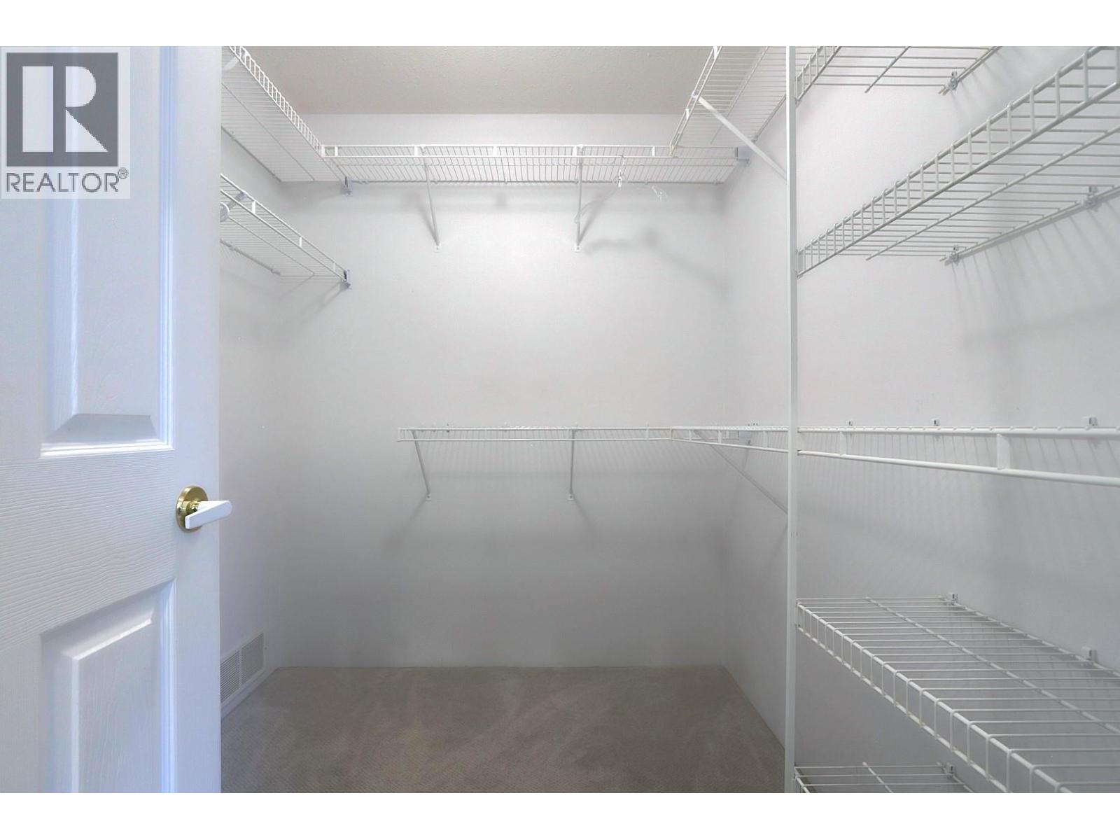 8208 Tebo Drive, Coldstream, British Columbia  V1B 1V3 - Photo 38 - 10375149