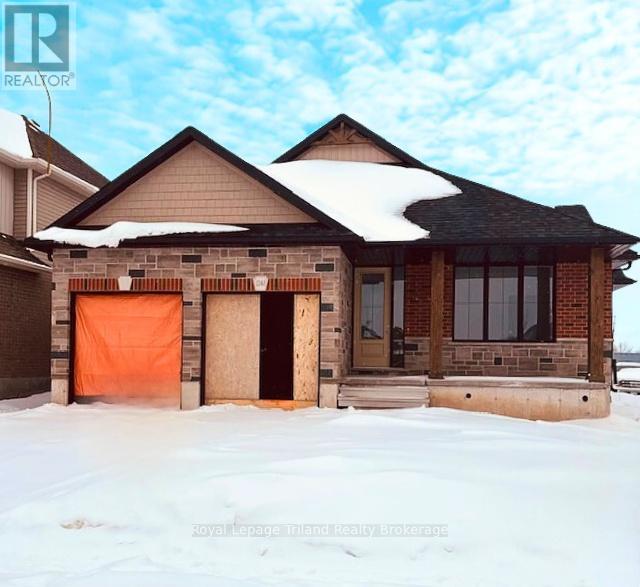 1140 Caen Avenue, Woodstock, Ontario  N4T 0G3 - Photo 1 - X12750498