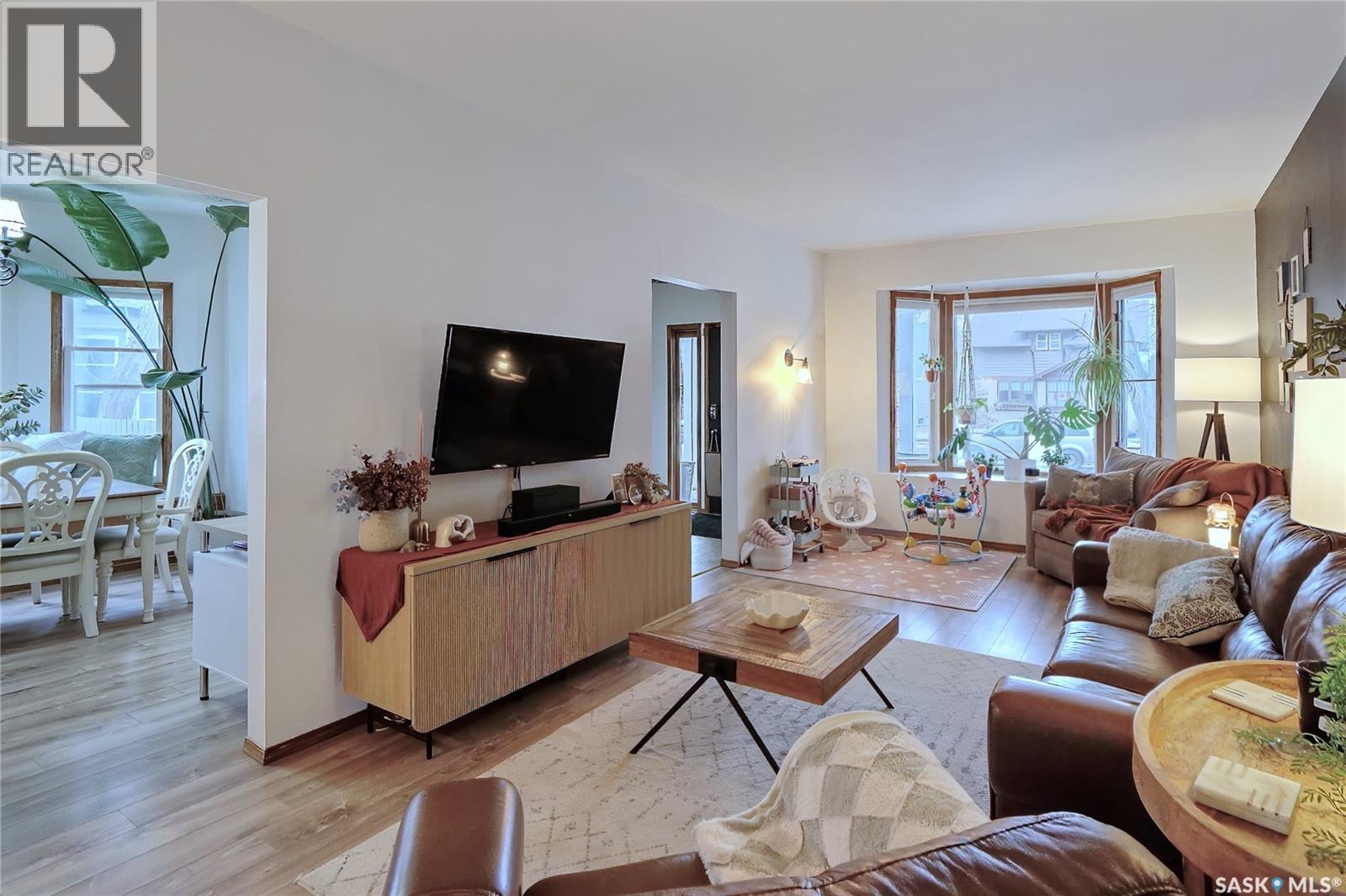 1135 2nd Avenue Nw, Moose Jaw, Saskatchewan  S6H 3R4 - Photo 5 - SK028185