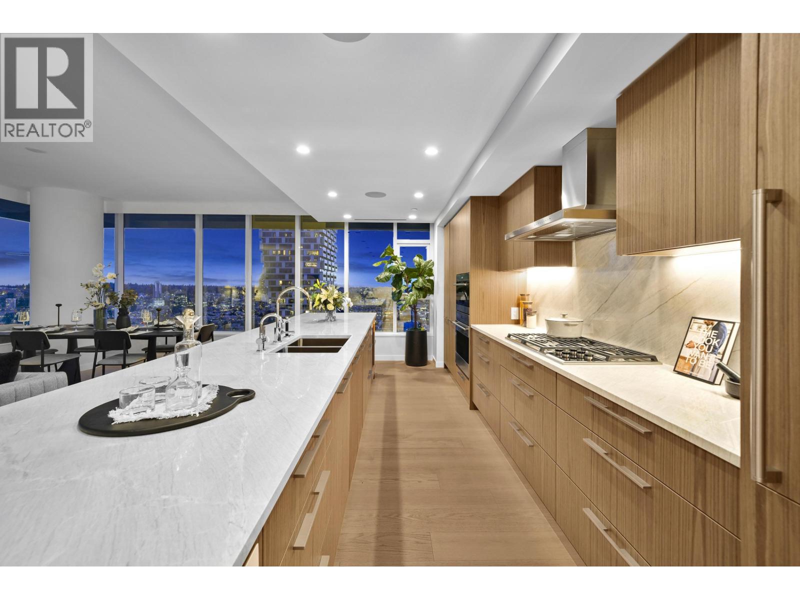 Listing Picture 6 of 36 : 3503 1335 HOWE STREET, Vancouver / 溫哥華 - 魯藝地產 Yvonne Lu Group - MLS Medallion Club Member